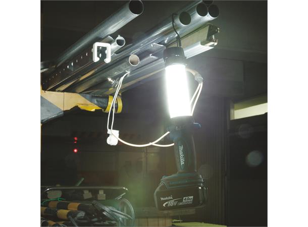Makita DEADML806 Arbeidslampe 18V LED