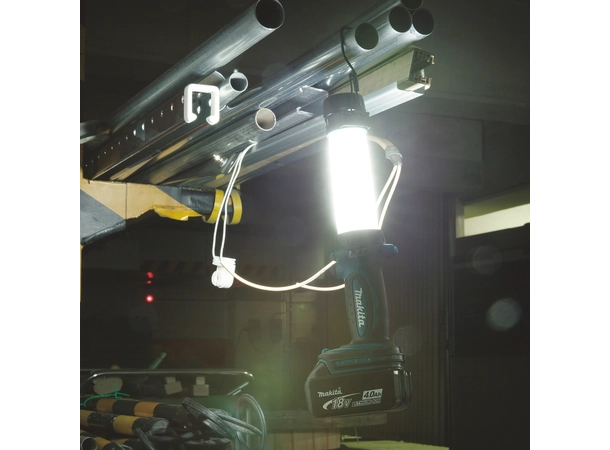 Makita DEADML806 Arbeidslampe 18V LED 