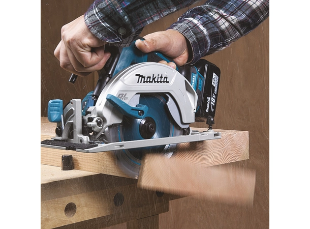 Makita DHS680Z Sirkelsag 